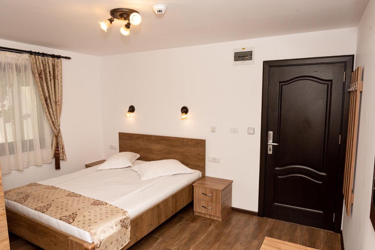 K'Raman Hotell Râmnicu Vâlcea Exteriör bild